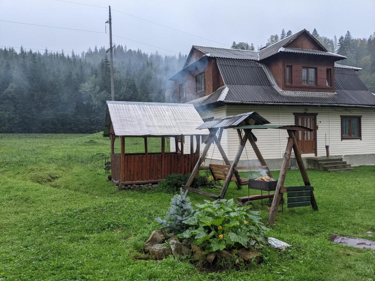 Hotel Na Hutori Tatariv Exteriér fotografie